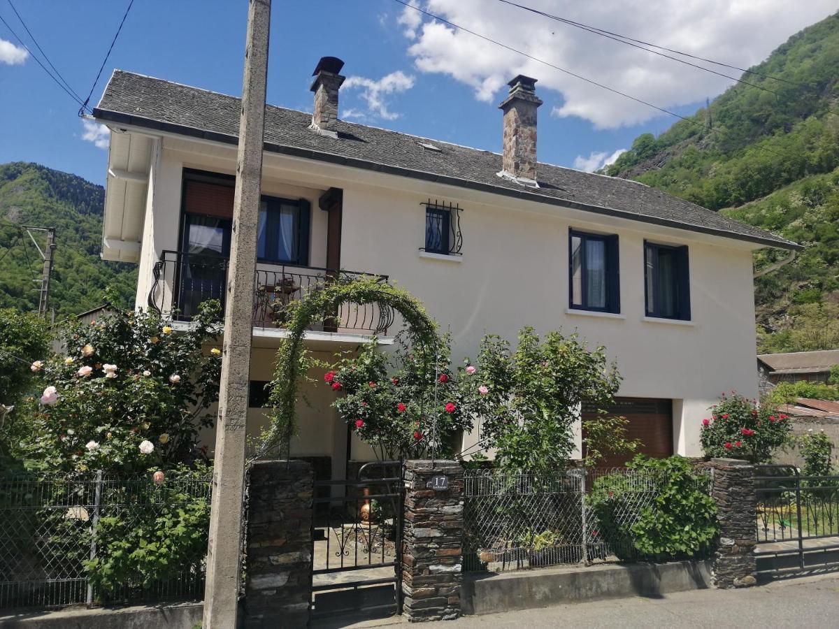 Villa Les Rosiers Bagnères-de-Luchon Esterno foto